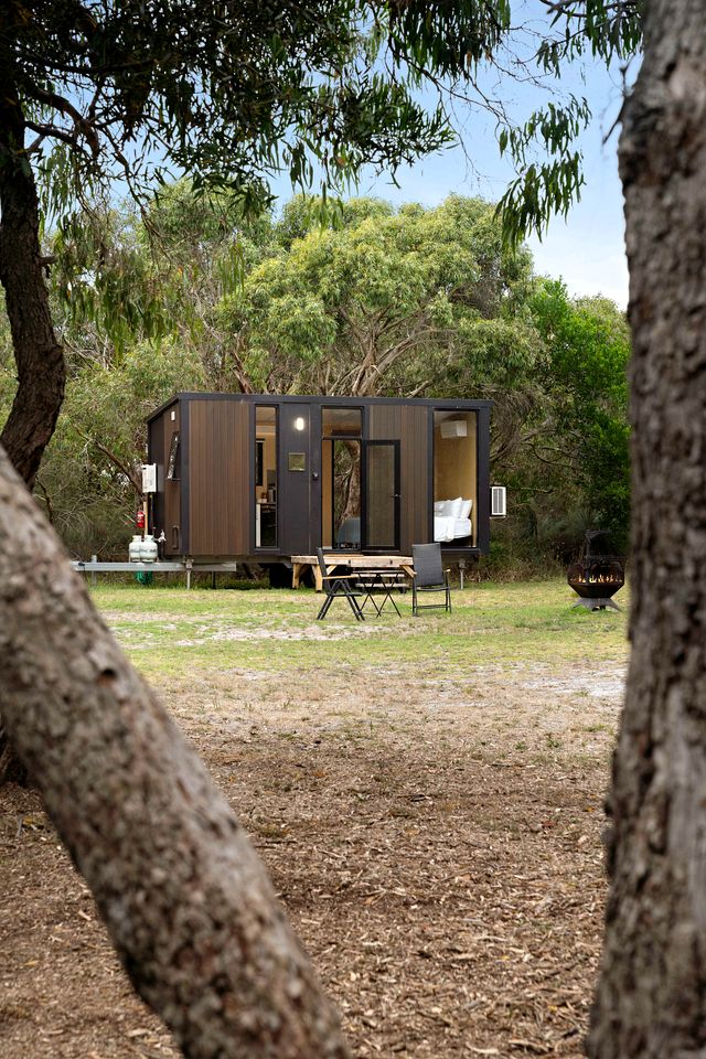Coastal Tiny House with Fire Pit Perfect for Outdoor Adventures in Victoria