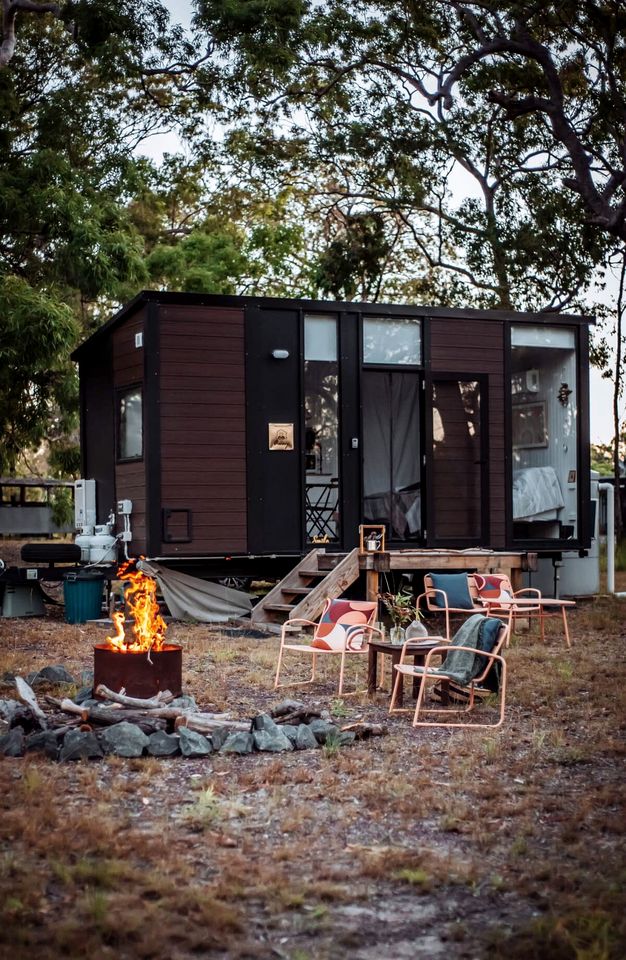 Coastal Tiny House for Glamping near Deepwater National Park