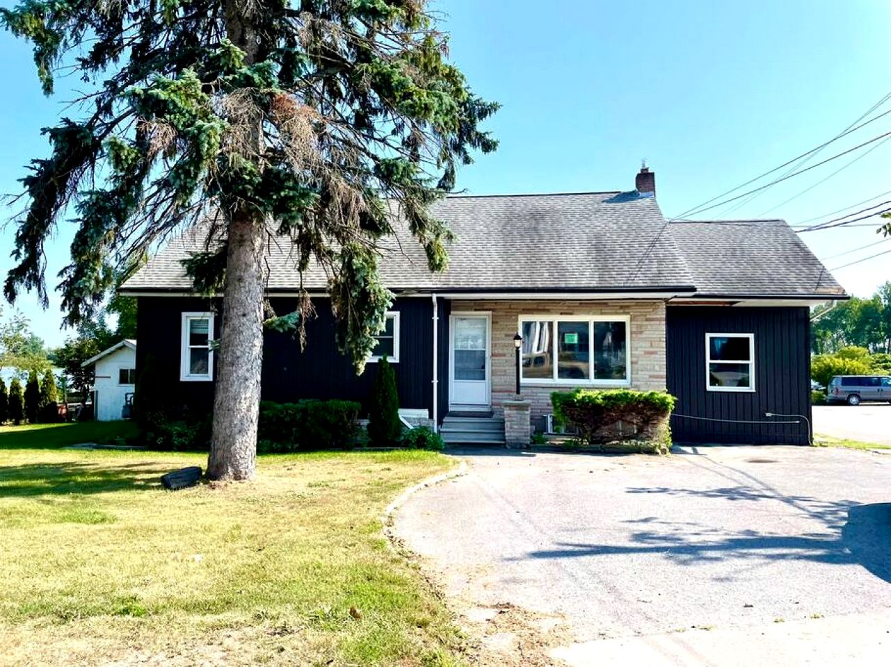 Coastal Vacation Rental Great for Water Activities in Ontario