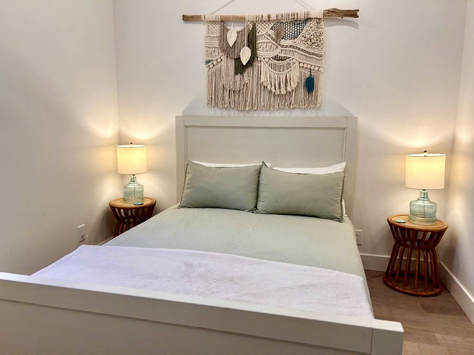 Vacation Rentals (Canada, Wellington, Ontario)