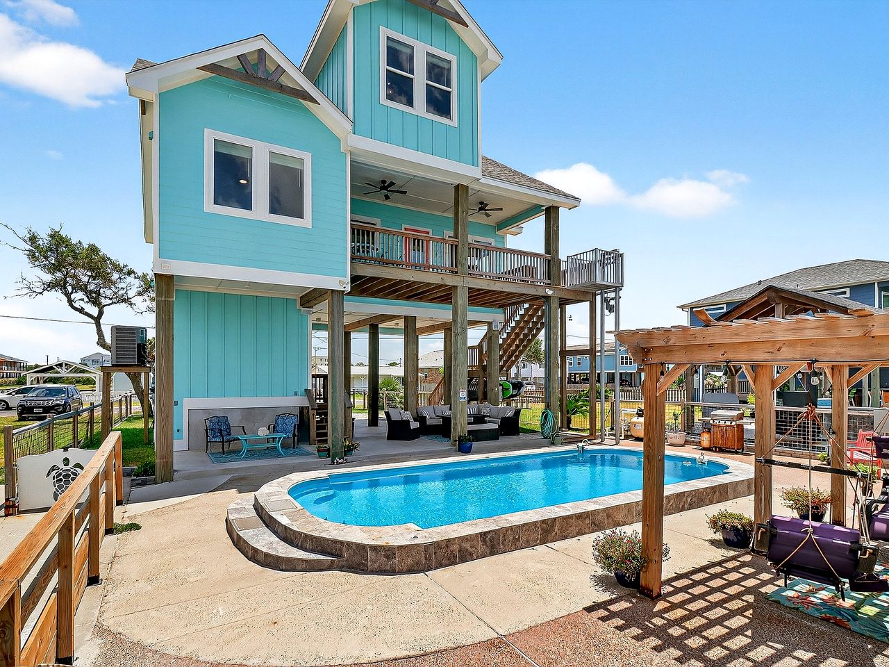 Stunning Bayfront Vacation Home with Pool, Fishing Pier & Kayaks near Copano Bay, Rockport Texas