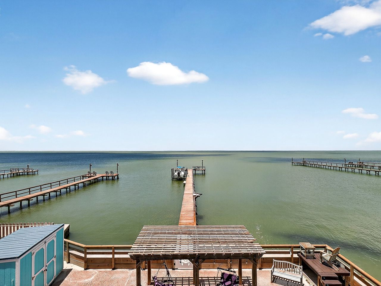 Stunning Bayfront Vacation Home with Pool, Fishing Pier & Kayaks near Copano Bay, Rockport Texas
