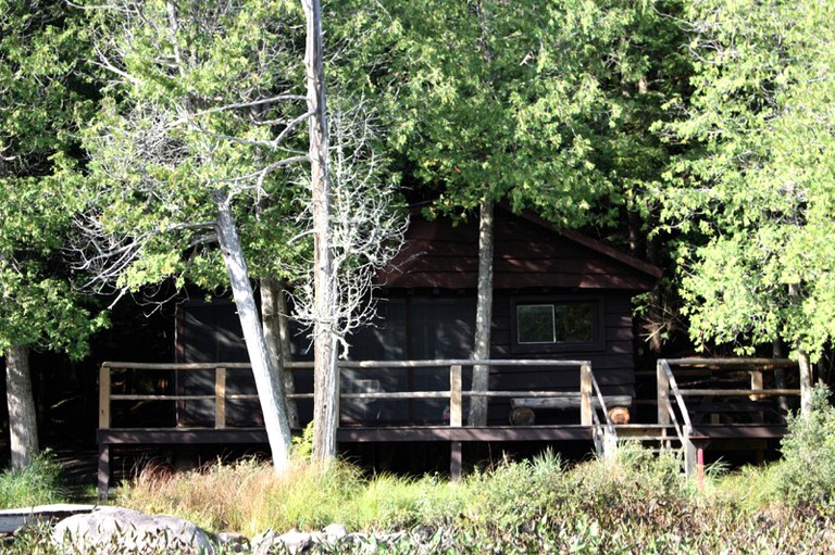 Cabins (Saranac Lake, New York, United States)