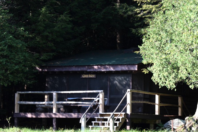 Cabins (Saranac Lake, New York, United States)