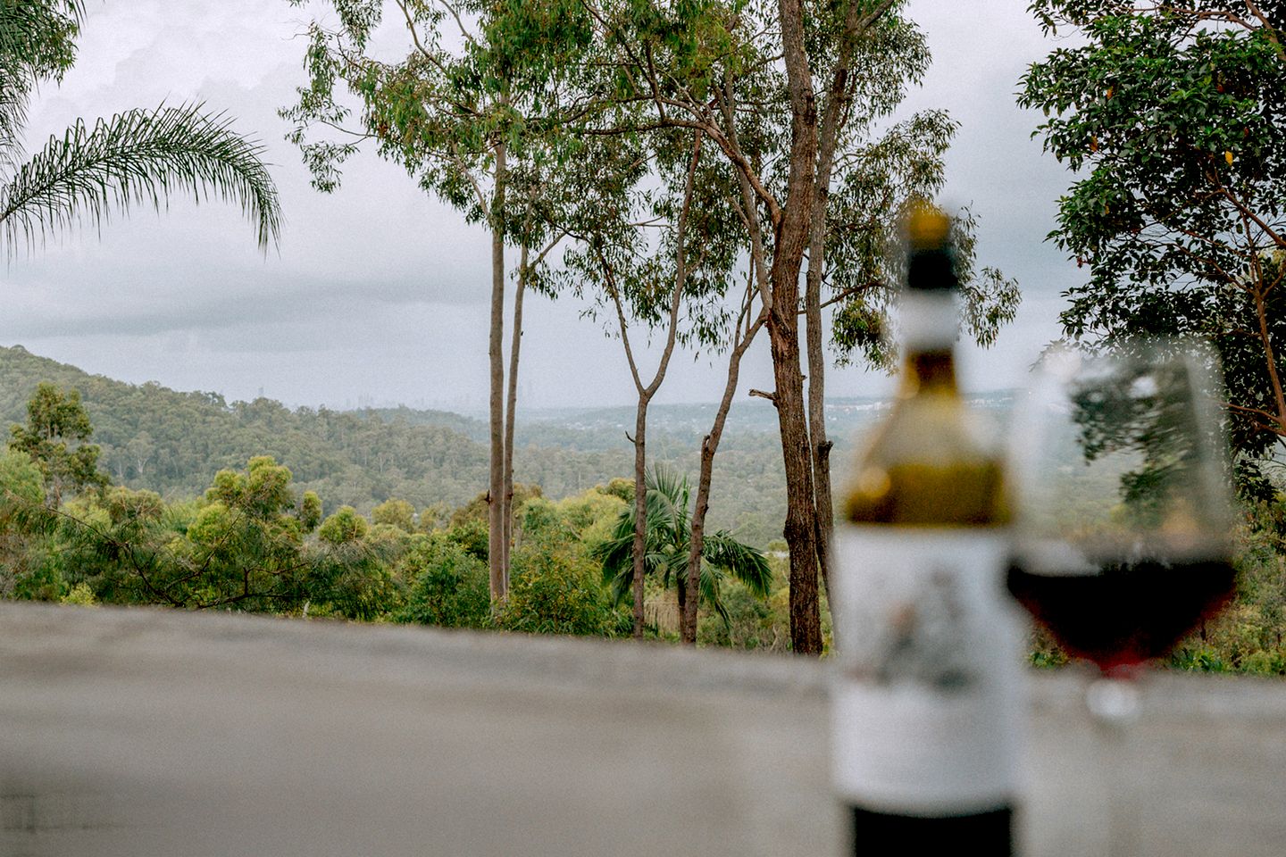 Peaceful Hilltop Cabin with Outdoor Bathtub and Wildlife Views Near Springbrook, Mudgeeraba, Queensland