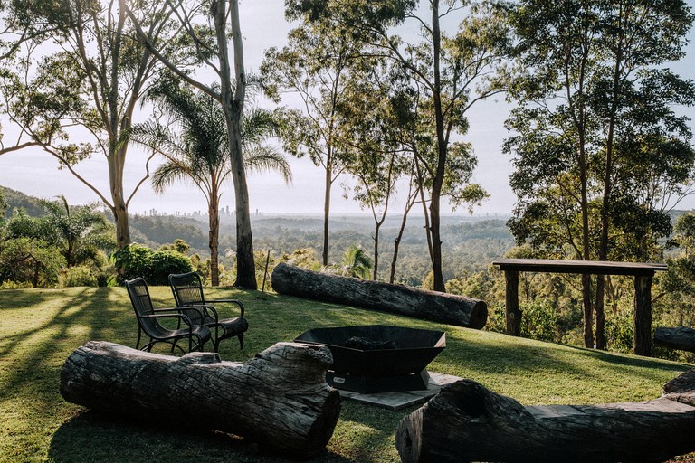 Cabins (Australia, Mudgeeraba, Queensland)