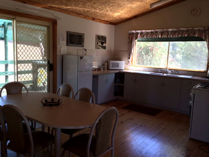Vacation Rentals (Brimabgo, South Australia, Australia)