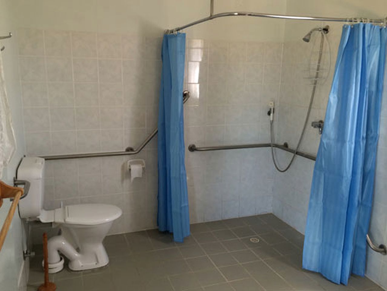 Cozy Peaceful Cottage Rental with Farm Tours in South Australia's Tatiara District