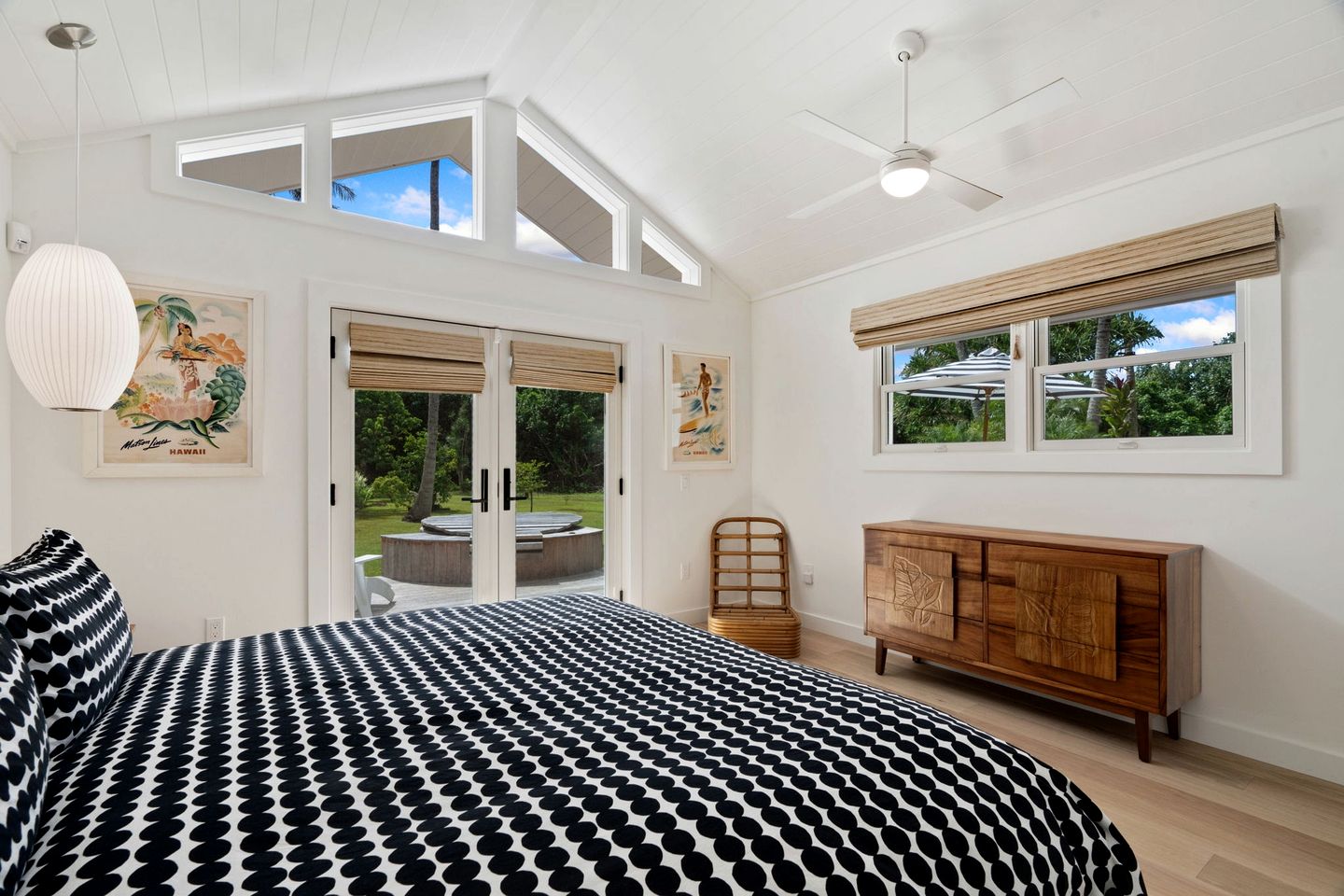 Stunning Vacation Rental by the Coast with Views of Coconut Trees in Kilauea, Hawaii