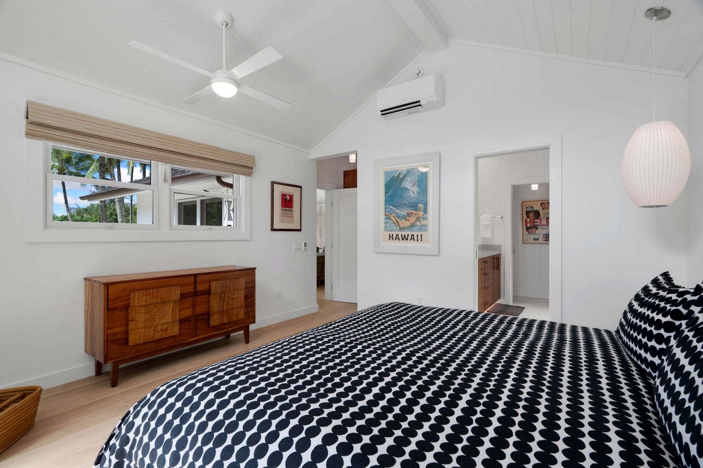 Stunning Vacation Rental by the Coast with Views of Coconut Trees in Kilauea, Hawaii