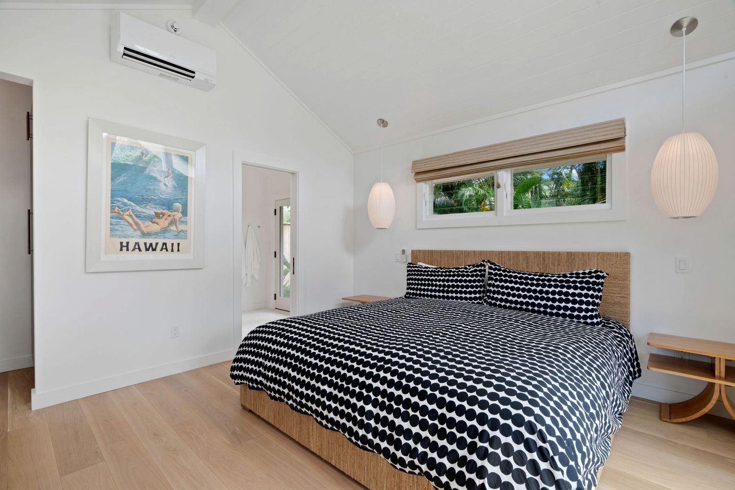 Stunning Vacation Rental by the Coast with Views of Coconut Trees in Kilauea, Hawaii