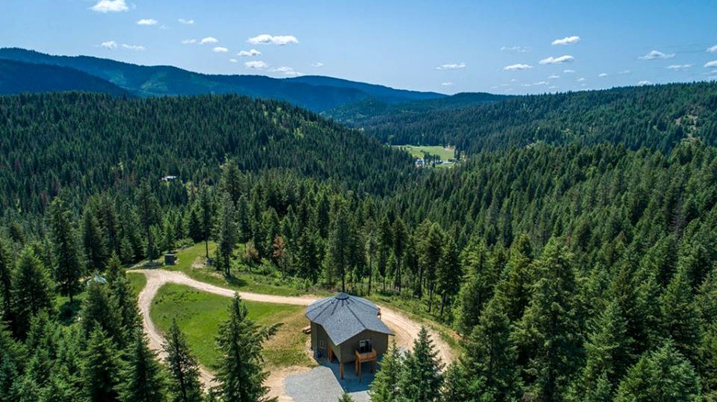 Secluded Cabin Rental for a Family Getaway in Coeur d'Alene, Idaho