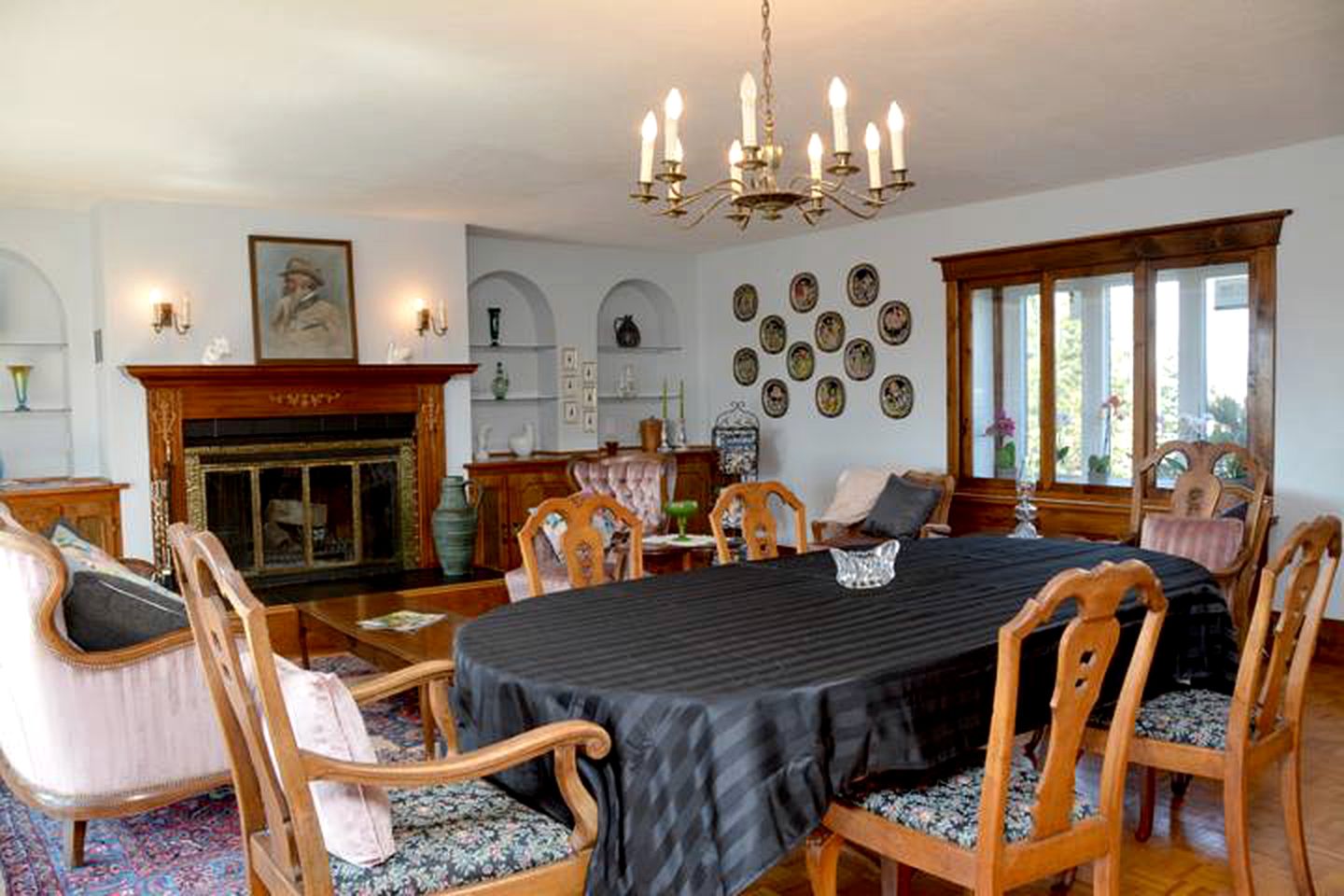 Secluded Country Cottage Perfect for a Group Getaway in Wellington, Ontario