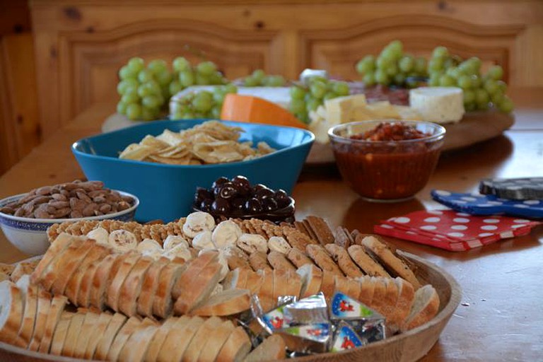 Vacation Rentals (Belleville, Ontario, Canada)