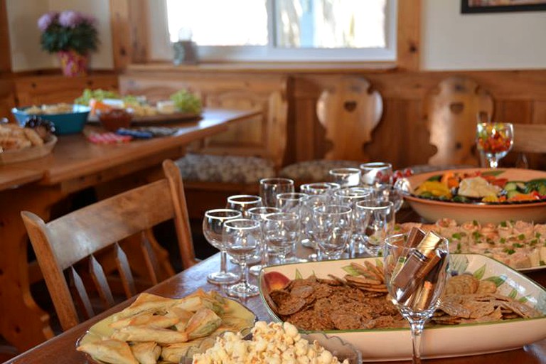 Vacation Rentals (Belleville, Ontario, Canada)