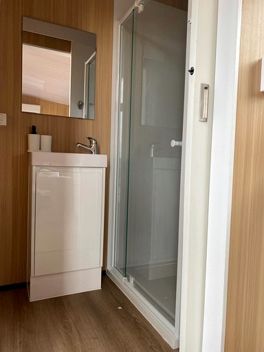 Vacation Rentals (Australia, --, --)