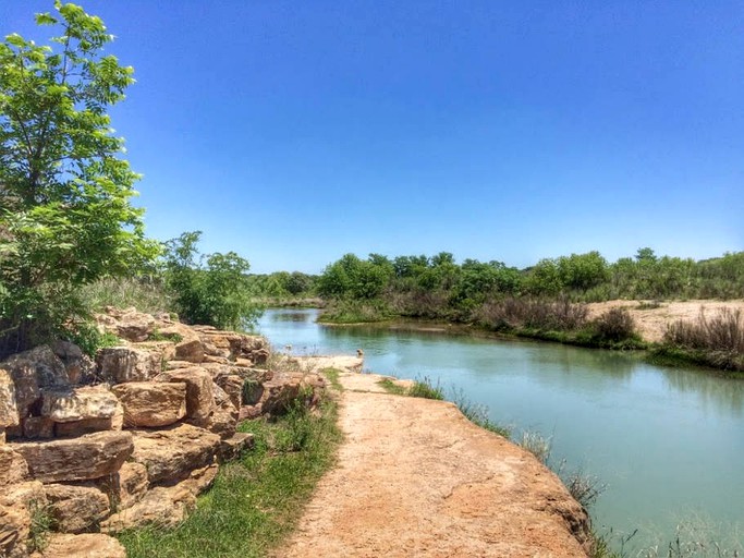 Airstreams (Mason, Texas, United States)