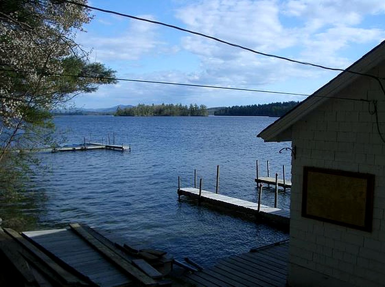 Lakefront Cottage Getaway with Lovely Views on Lake Winnipesaukee, New Hampshire