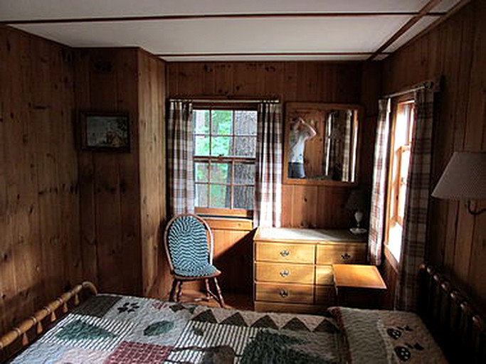 Colonial Pines Resort, Vacation Rentals 42362, Moultonborough, United