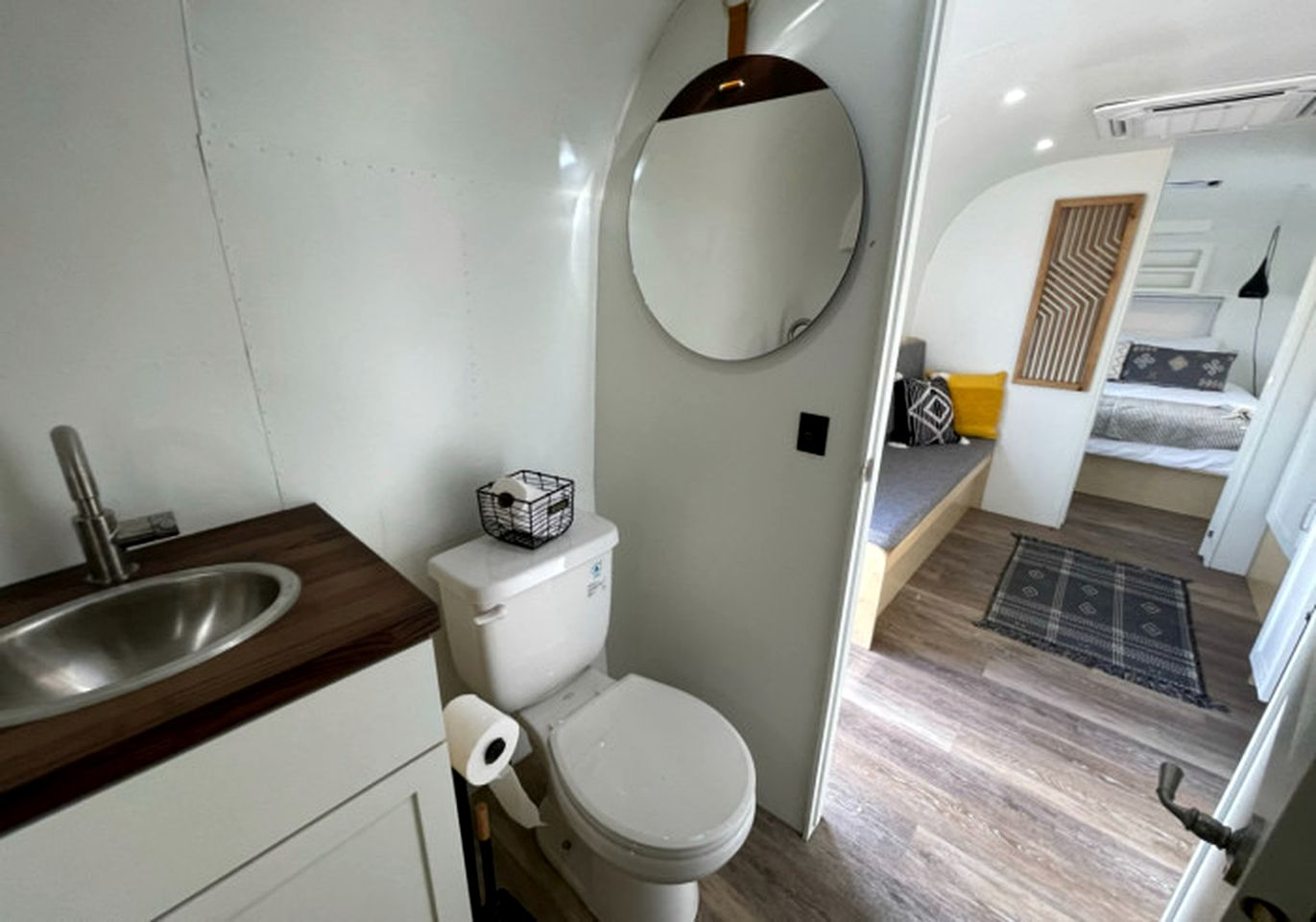 Colorado Caravan Experience: Airstream Adventure Under the Stars in Grand Junction