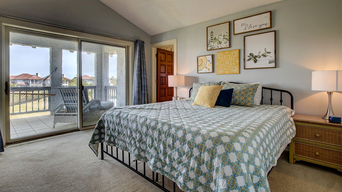 Impressive Beach Close Villa in Georgetown, South Carolina