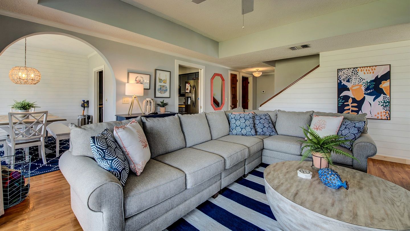 Impressive Beach Close Villa in Georgetown, South Carolina