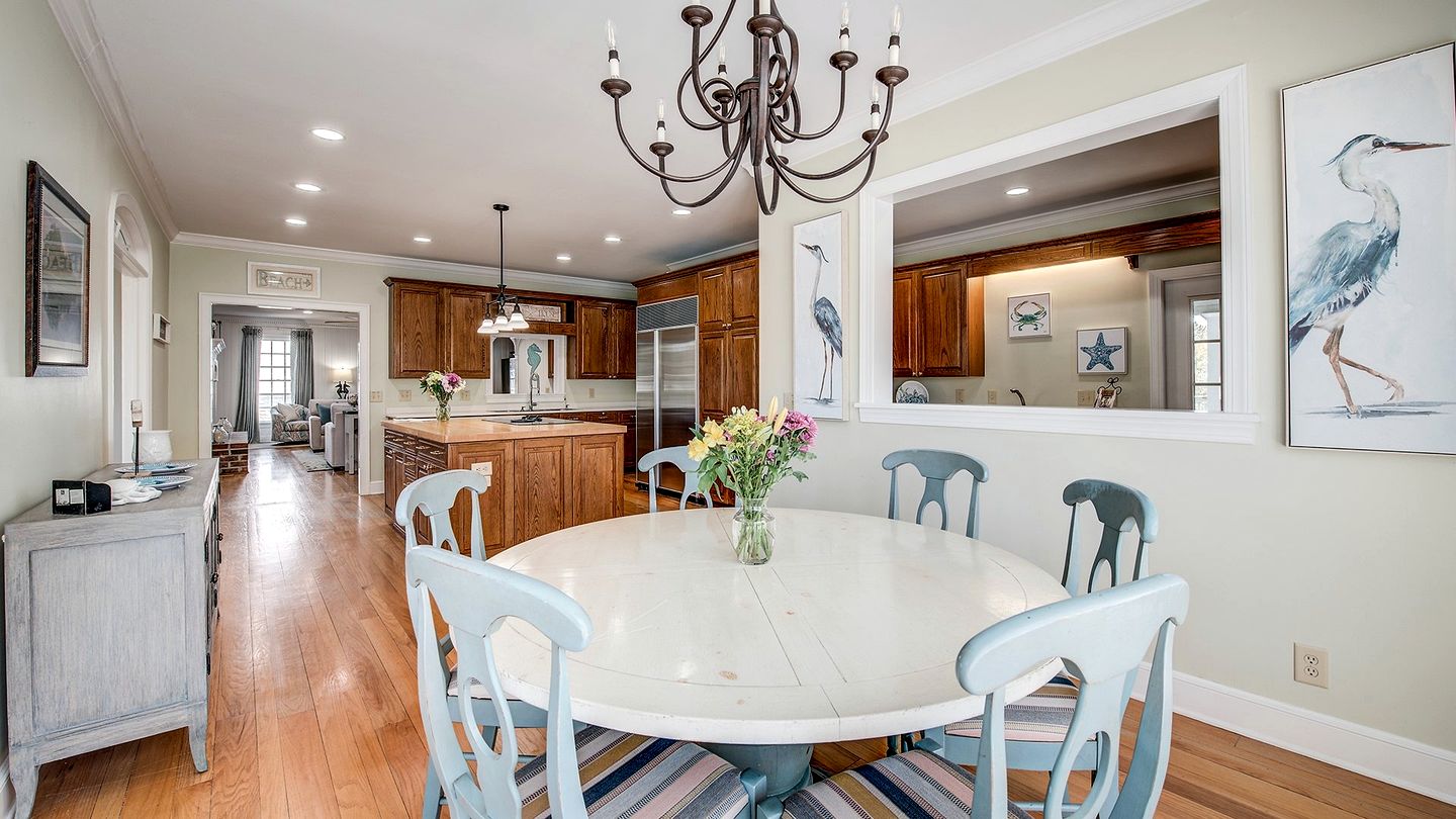 Gorgeous Beach Close Villa with Barbecue in Georgetown, South Carolina