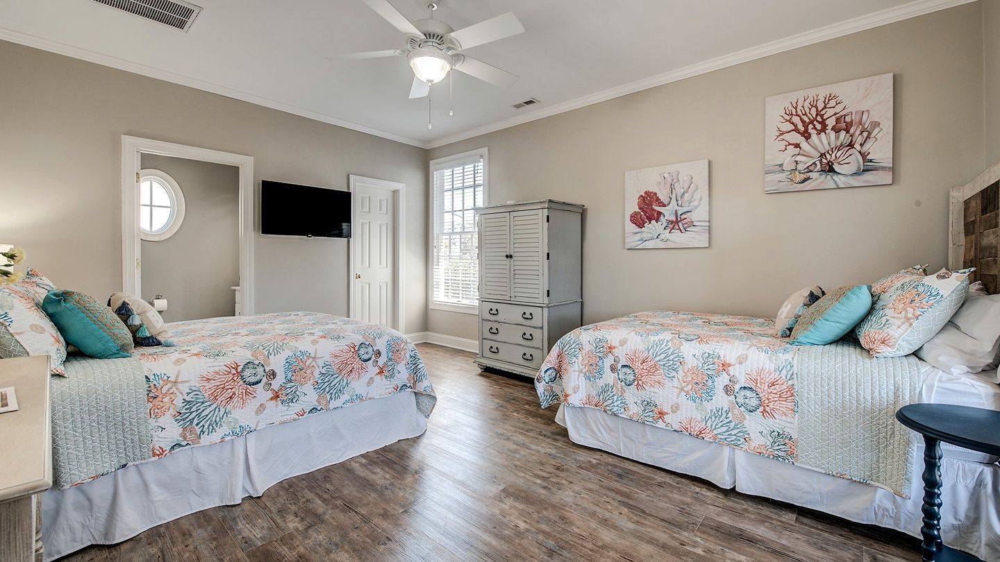 Gorgeous Beach Close Villa with Barbecue in Georgetown, South Carolina