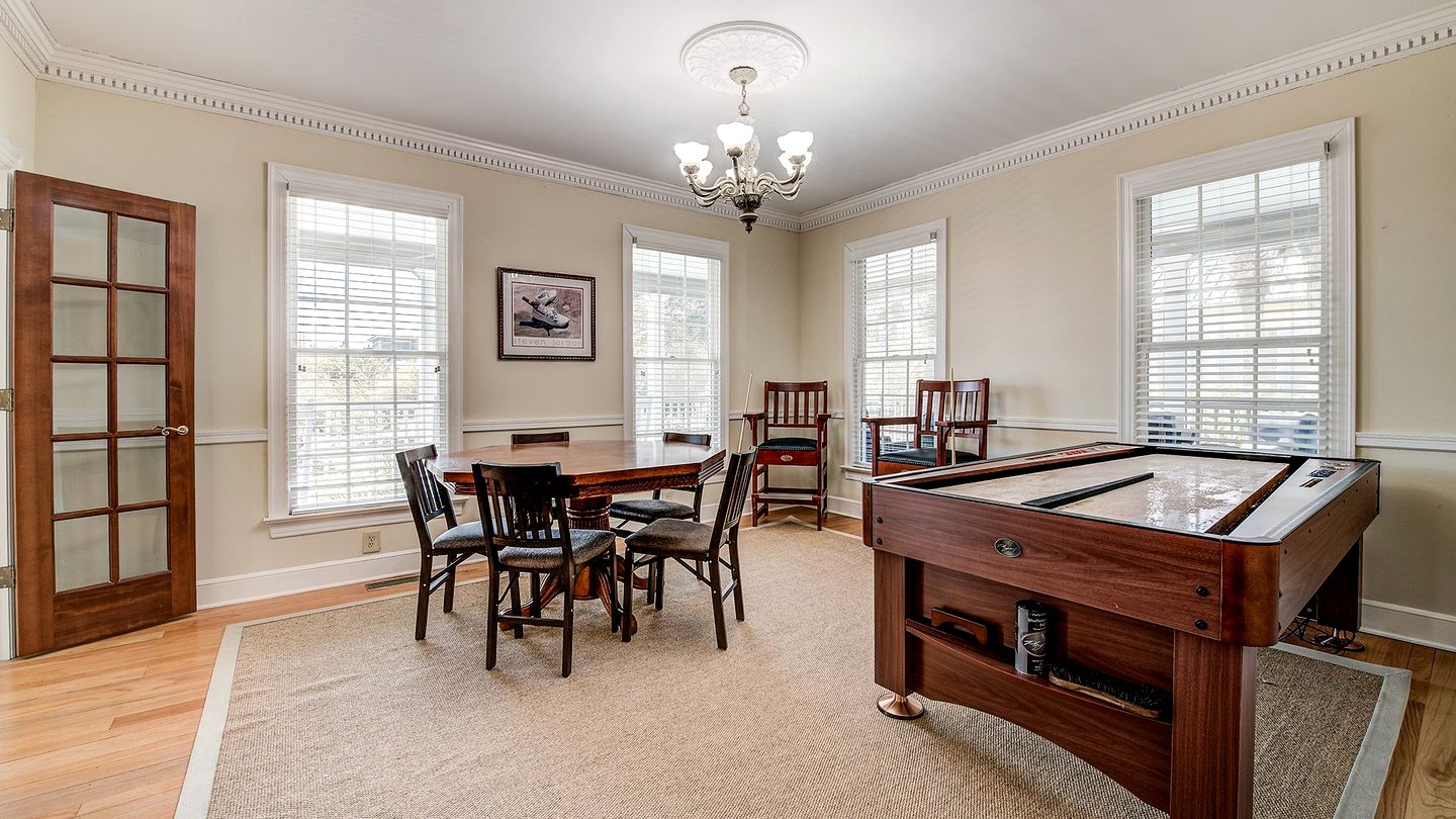 Gorgeous Beach Close Villa with Barbecue in Georgetown, South Carolina