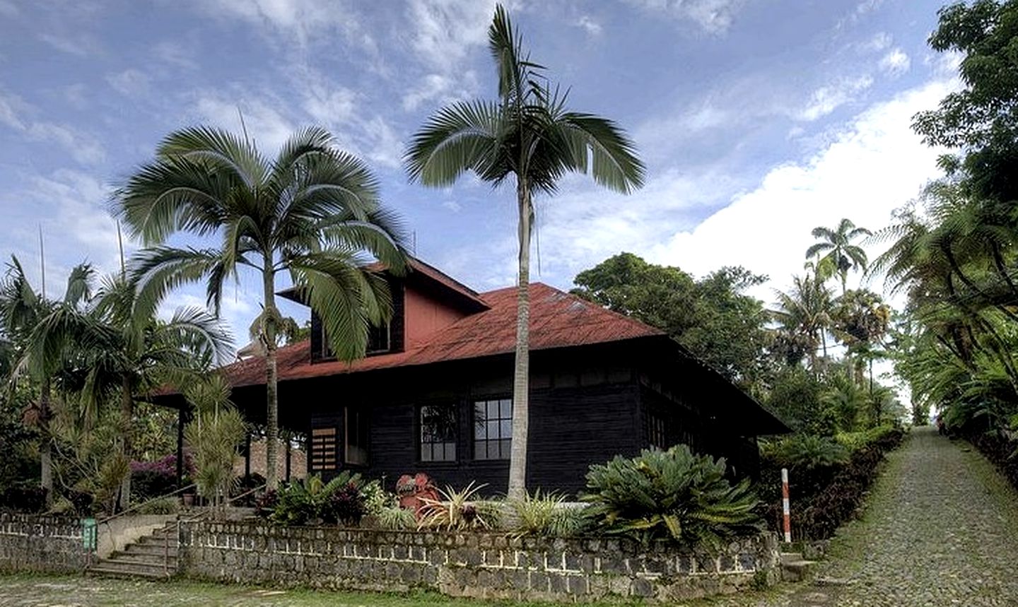 Comfortable Cabins with Hammocks on Large Terrace, Mexico