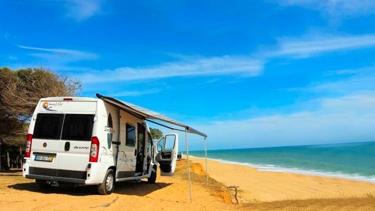 Comfortable Mobile Caravan Rental for Travelers in Southern Portugal