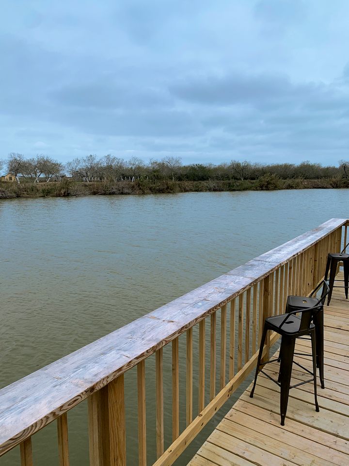 Comfortable Safari Tent with Riverfront Views near Space X's Launch Site, Perfect for a Texas Glamping Getaway