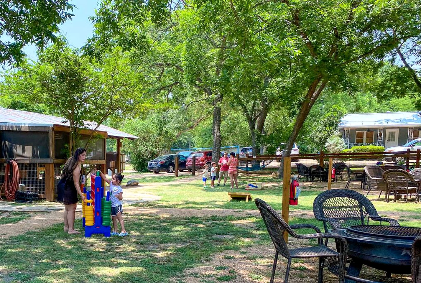 Comfortable Tented Cabin in Seguin for Creekside Glamping Trips in Texas