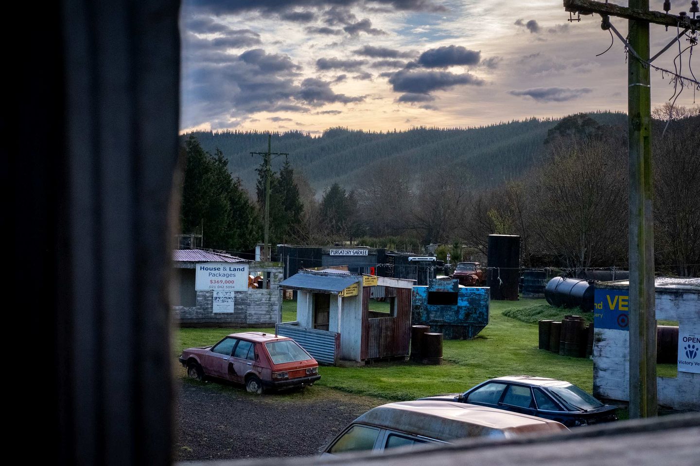 Comfortable Tiny House Incredible for Outdoor Activities like Golf or Paintball in South Island, New Zealand