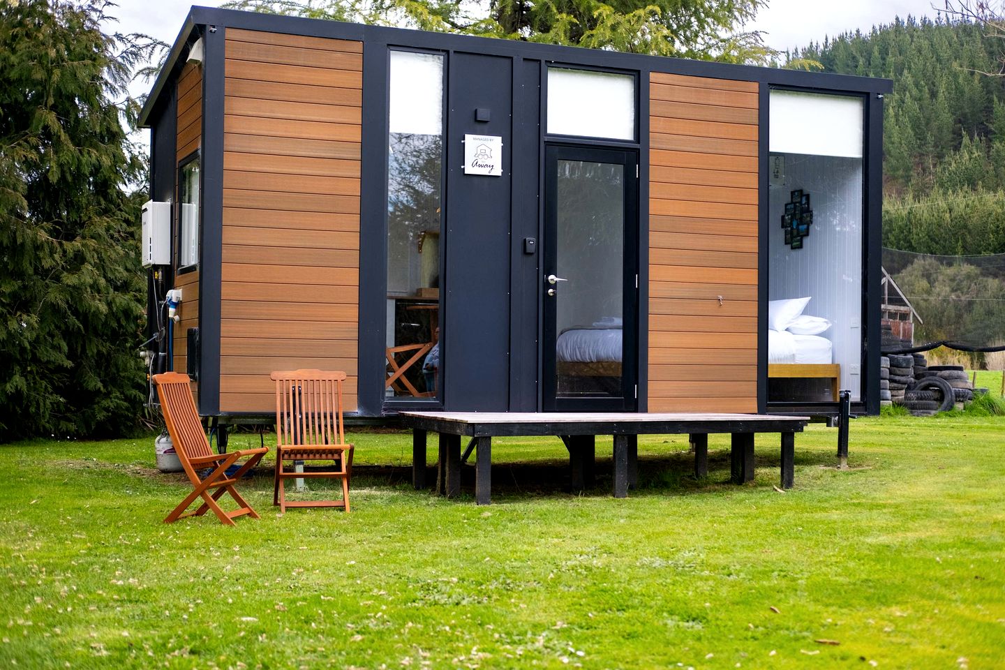 Tiny Houses (New Zealand, Wakefield, South Island)