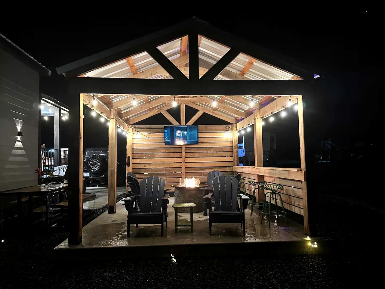 Charming Tiny Home Hideaway with Resort Pool Near Fredericksburg, TX