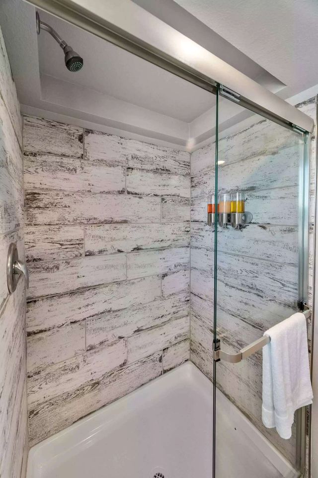 Stylish Tiny Home with Resort-Style Pool, Dog Park, and Scenic Hill Country Views Near Fredericksburg, TX