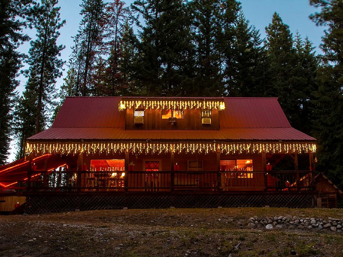Luxury Cabin Rental near Leavenworth, Washington