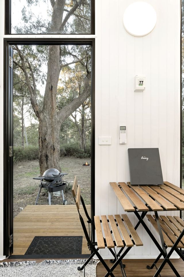 Comfy Tiny House Surrounded by Nature in Victoria