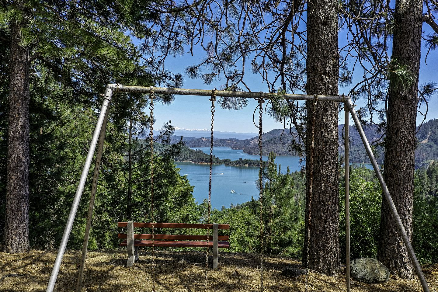 Serene Family Retreat with Scenic Views & Spacious Deck in Lakehead, California