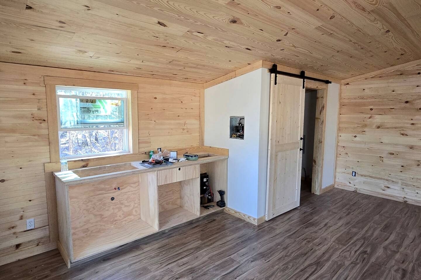 Modern Rustic Tiny Home Surrounded by Peaceful Pines in Boles, Arkansas