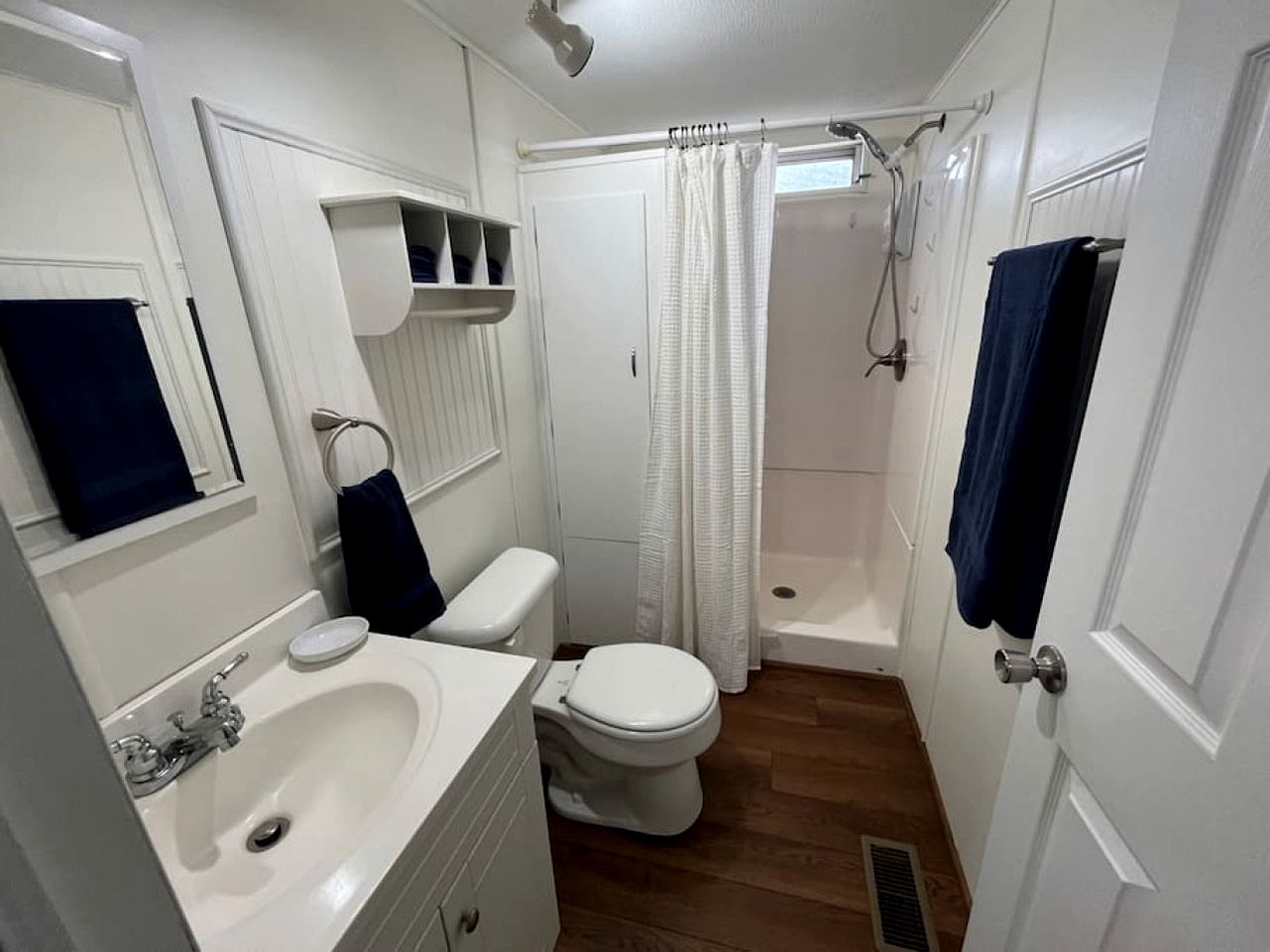 Amazing Vacation Rental in Sabine National Forest on Toledo Bend Lake for a Fantastic Family Escape in Hemphill, Texas