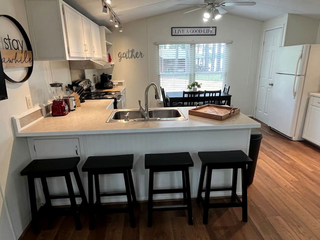 Amazing Vacation Rental in Sabine National Forest on Toledo Bend Lake for a Fantastic Family Escape in Hemphill, Texas