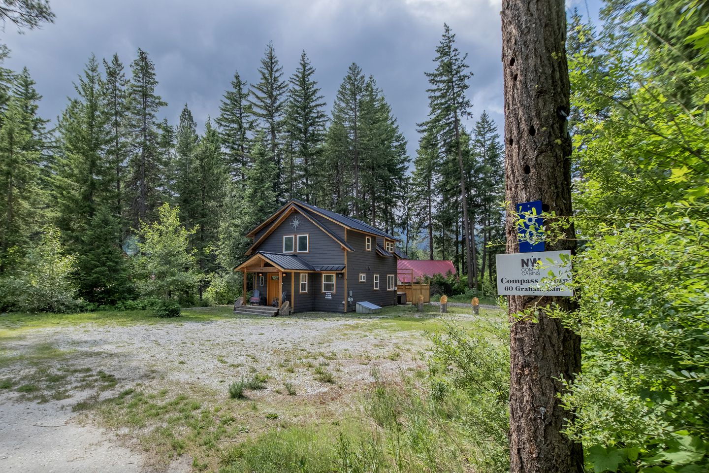 Compass Cabin-Hot Tub, WIFI, Close to Golf/Lake in Leavenworth, Washington