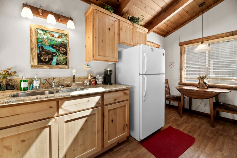 Cabins (United States of America, Big Bear Lake, California)