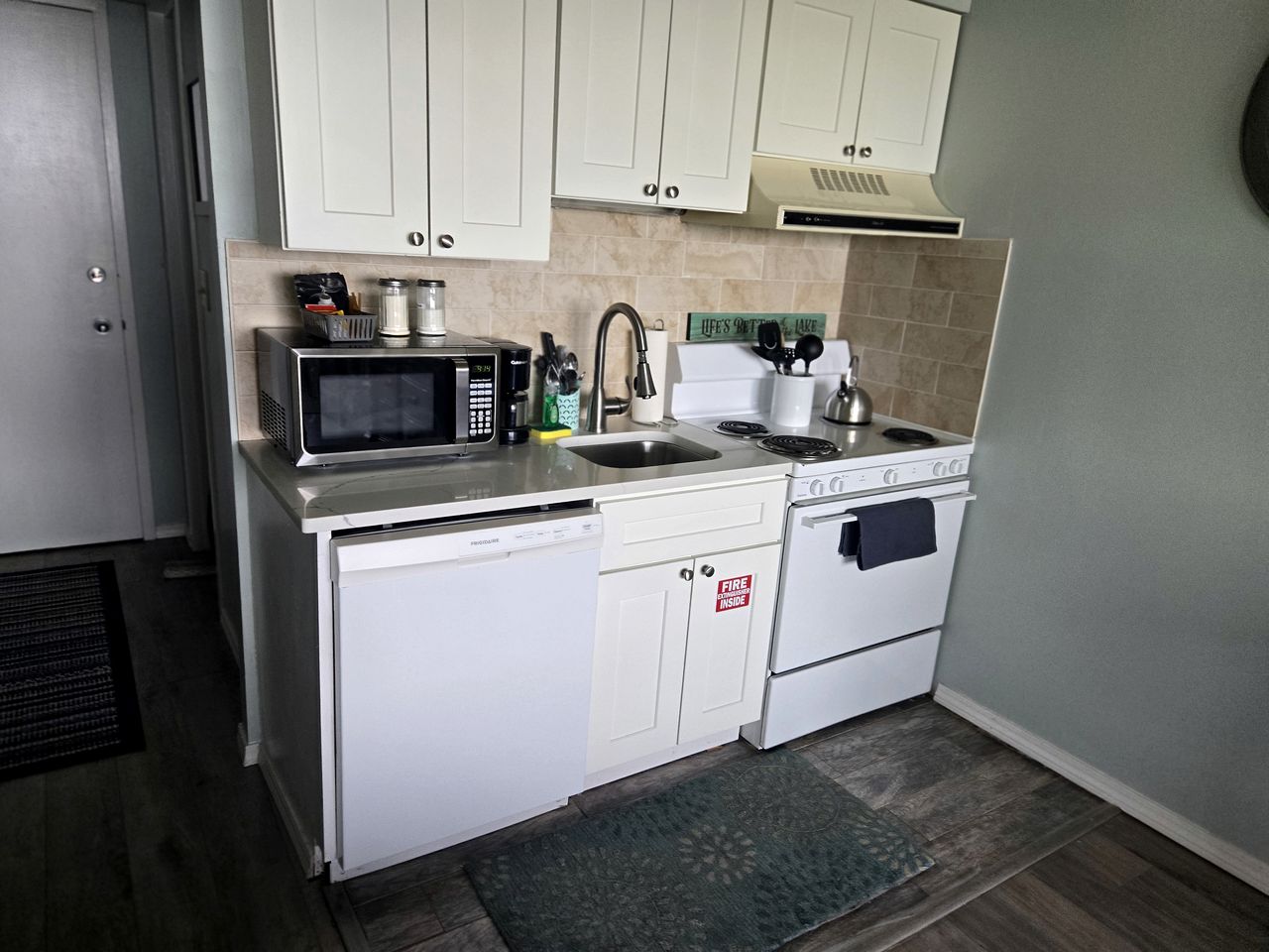 Relaxing Lakeside Getaway with Stunning Lake Views Near Gunstock | Laconia, NH