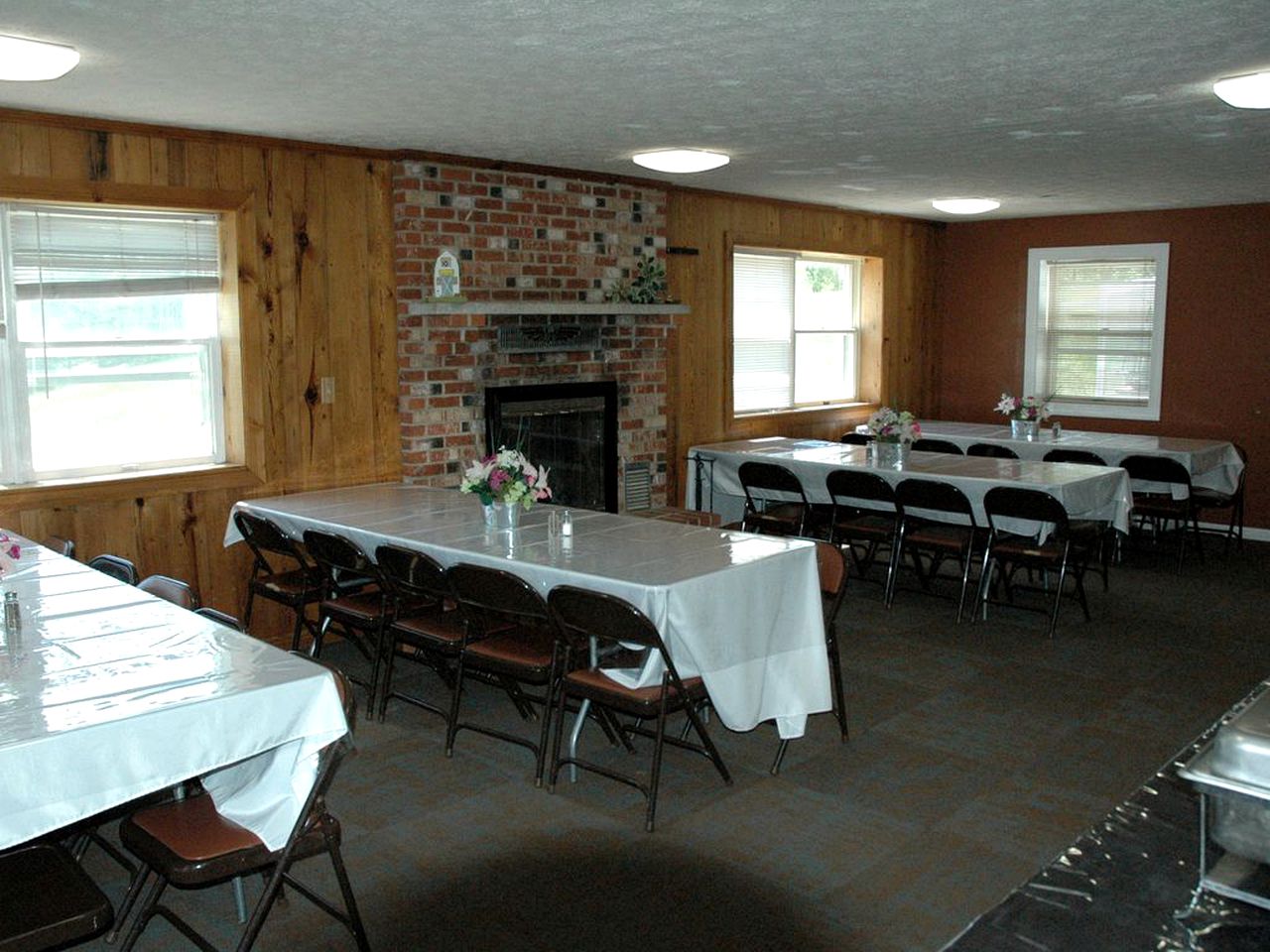 Spacious Vacation Rental for Large Groups in Hanging Rock, West Virginia