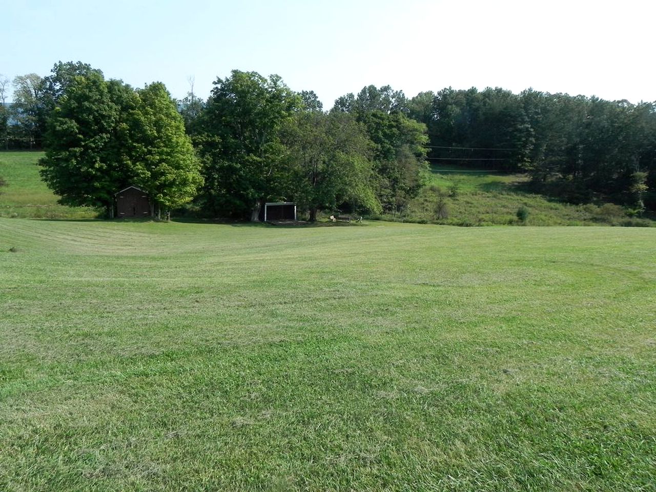 Spacious Vacation Rental for Large Groups in Hanging Rock, West Virginia