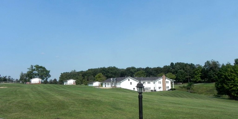Nature Lodges (Yellow Spring, West Virginia, United States)