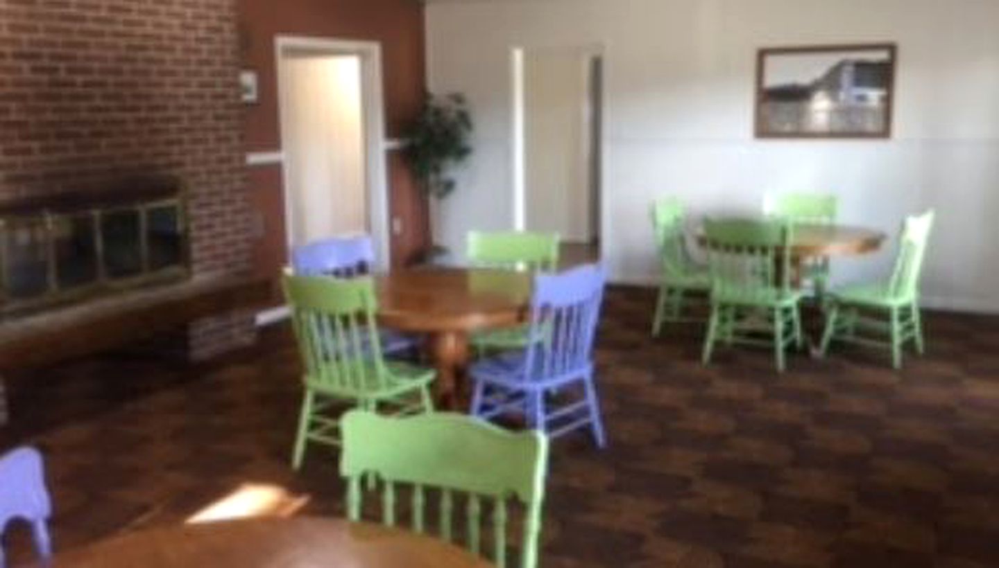 Group Getaway with Outdoor Pool in Yellow Spring, West Virginia